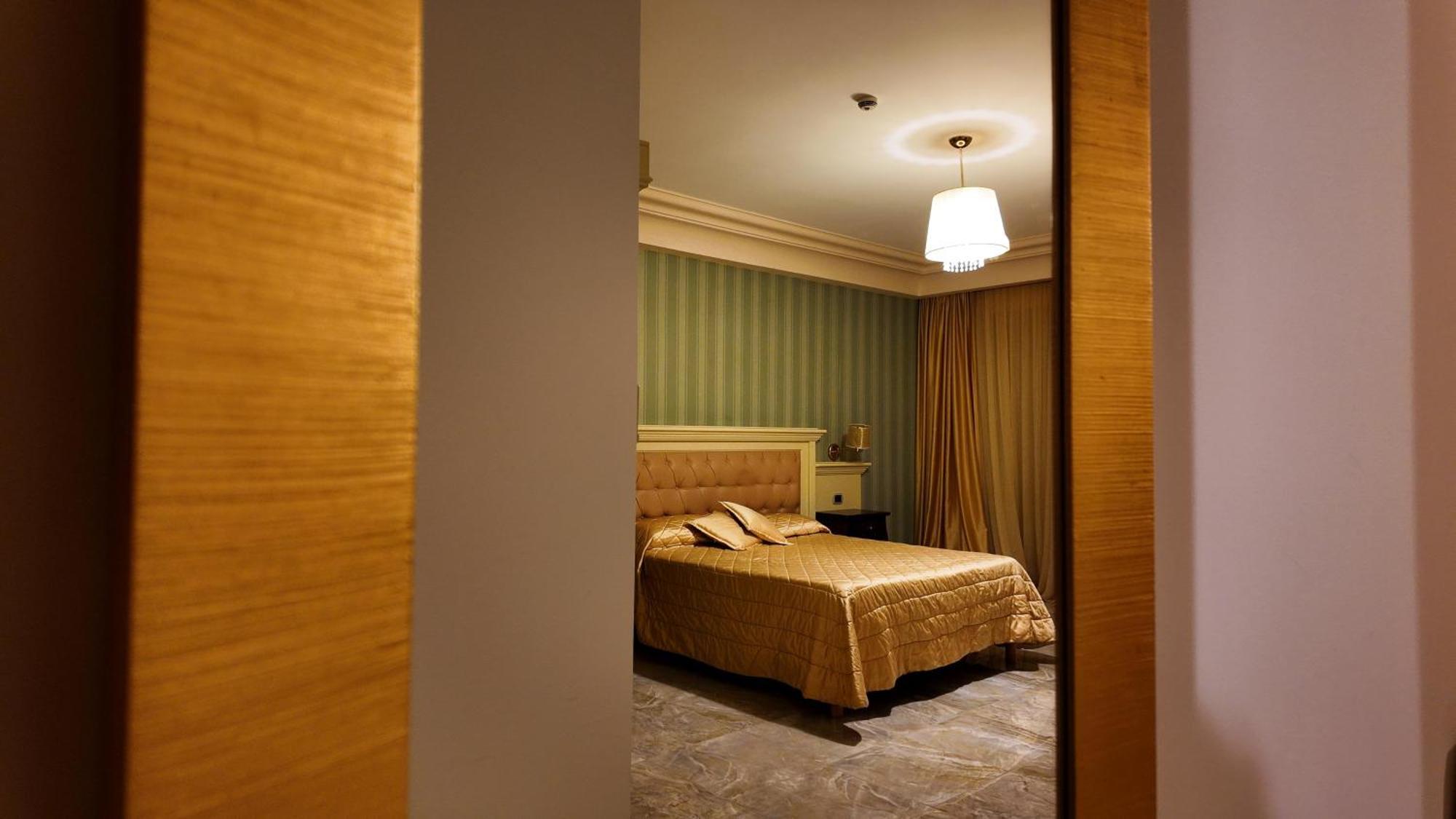 Regina Di Saba - Hotel Villa Per Ricevimenti Grottaminarda Exteriör bild