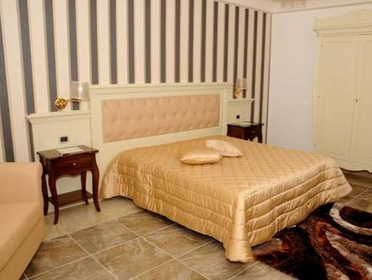 Regina Di Saba - Hotel Villa Per Ricevimenti Grottaminarda Exteriör bild